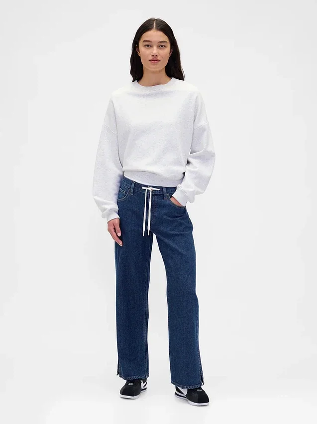 Lågmidjade, lösa 90-talsjeans med dragsko