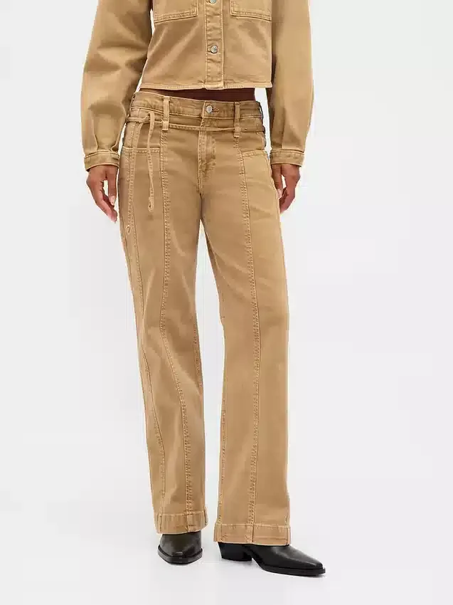 Lågmidjade, lösa 90-talsjeans med smal midja