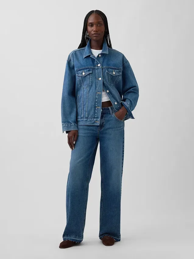 Lågmidjade, lösa jeans i 90-talsstil