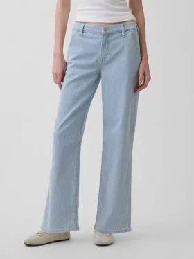 Lågmidjade, lösa jeans i 90-talsstil
