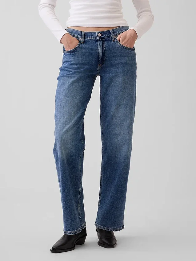 Lågmidjade, lösa jeans i 90-talsstil