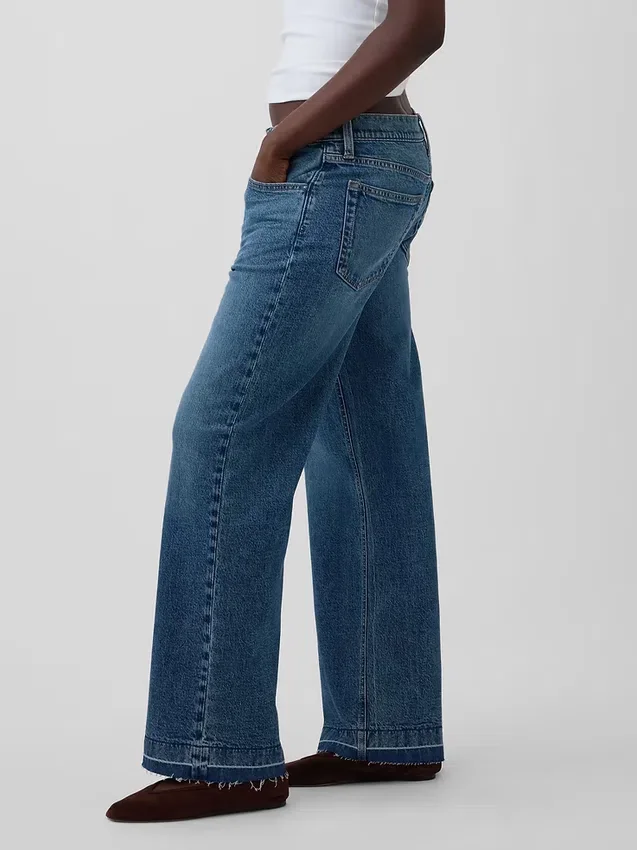 Lågmidjade, lösa jeans i 90-talsstil