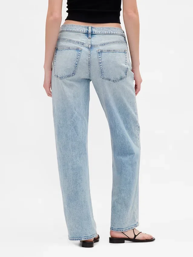 Lågmidjade, lösa jeans i 90-talsstil