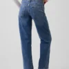 Lågmidjade, lösa jeans i 90-talsstil