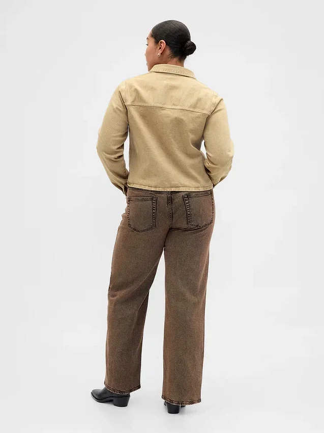 Lågmidjade, lösa jeans i 90-talsstil
