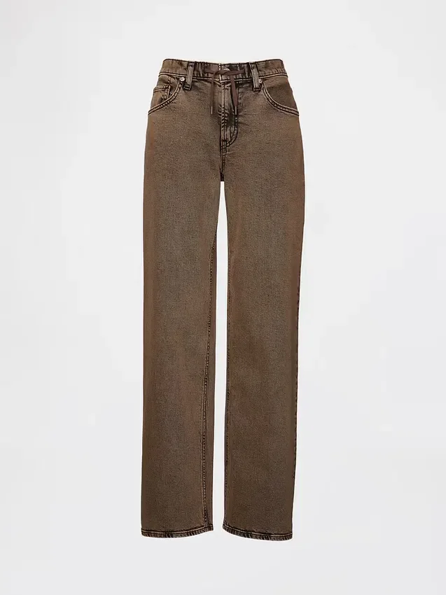 Lågmidjade, lösa jeans i 90-talsstil