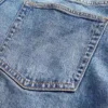 Lågmidjade, lösa jeans i 90-talsstil