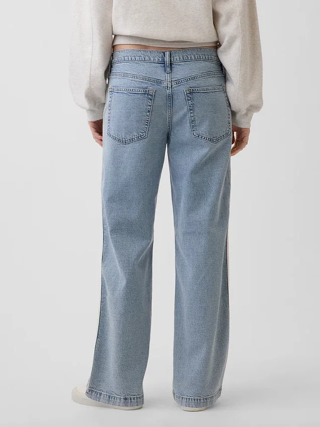 Lågmidjade, lösa jeans med sidostriper i 90-talsstil