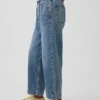 Lågmidjade, lösa och bekväma cropped-Jeans i 90-talsstil
