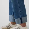 Lågmidjade, lösa och bekväma cropped-Jeans i 90-talsstil