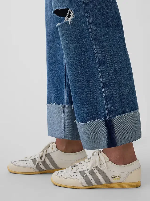 Lågmidjade, lösa och bekväma cropped-Jeans i 90-talsstil