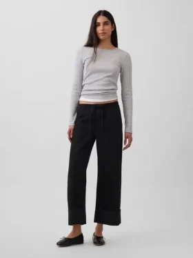 Lågmidjade, ultramjuka, avslappnade 90-talsinspirerade cropped-Jeans