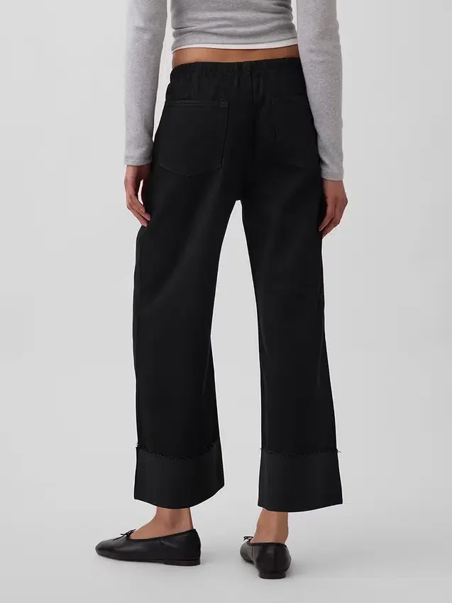Lågmidjade, ultramjuka, avslappnade 90-talsinspirerade cropped-Jeans