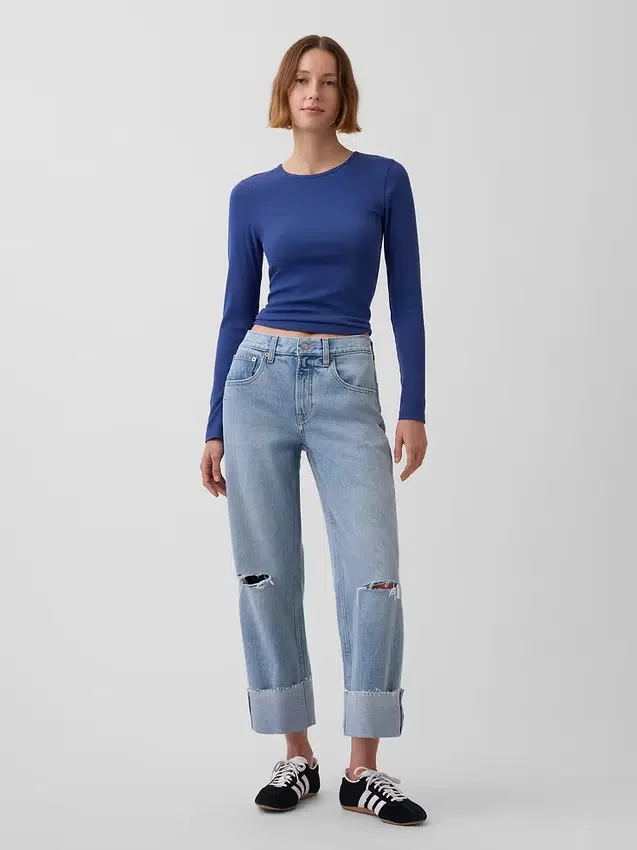 Lågt sittande, avslappnade cropped-Jeans