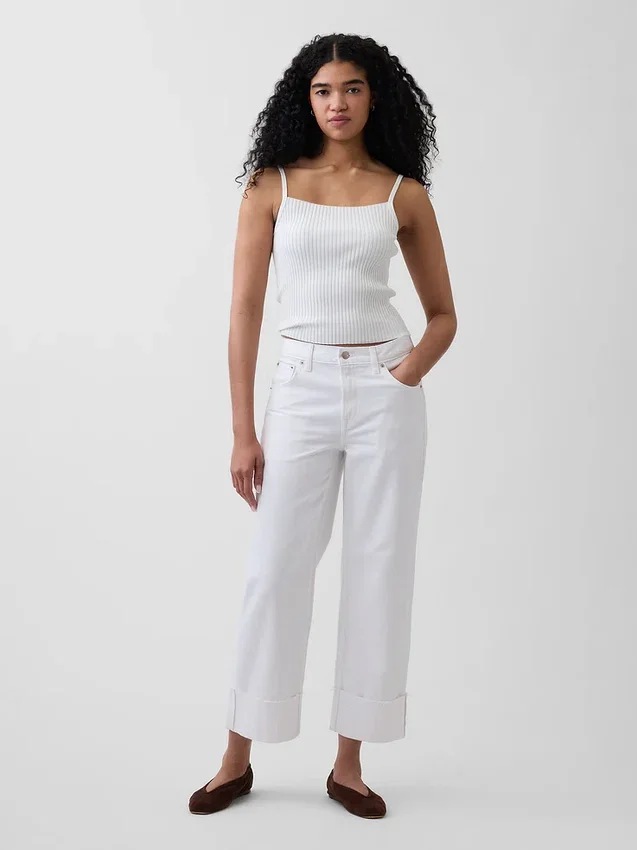 Lågt sittande, avslappnade cropped-Jeans
