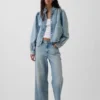 Lågt sittande, avslappnade cropped-Jeans