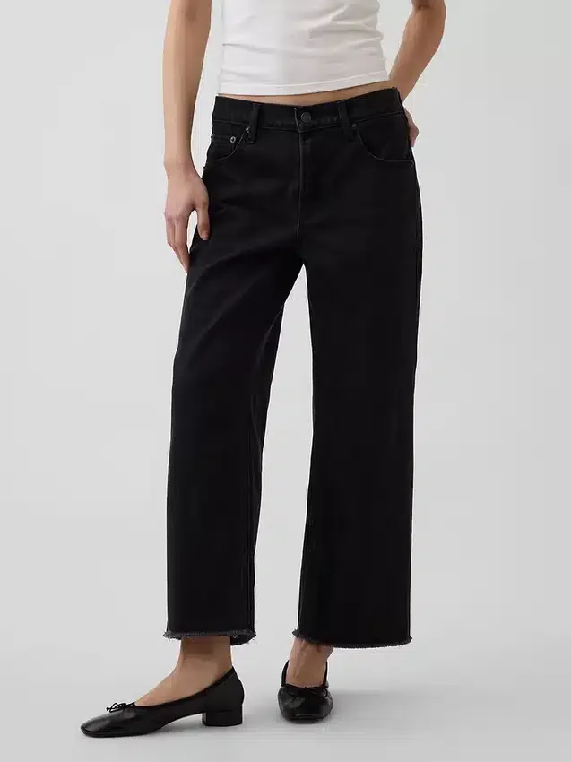 Lågt sittande, avslappnade cropped-Jeans