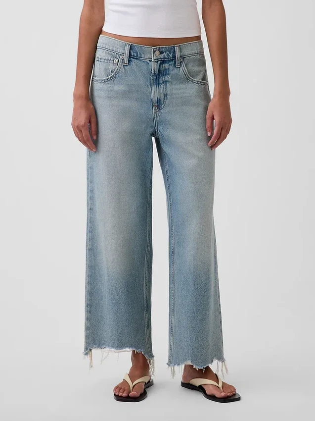 Lågt sittande, avslappnade cropped-Jeans