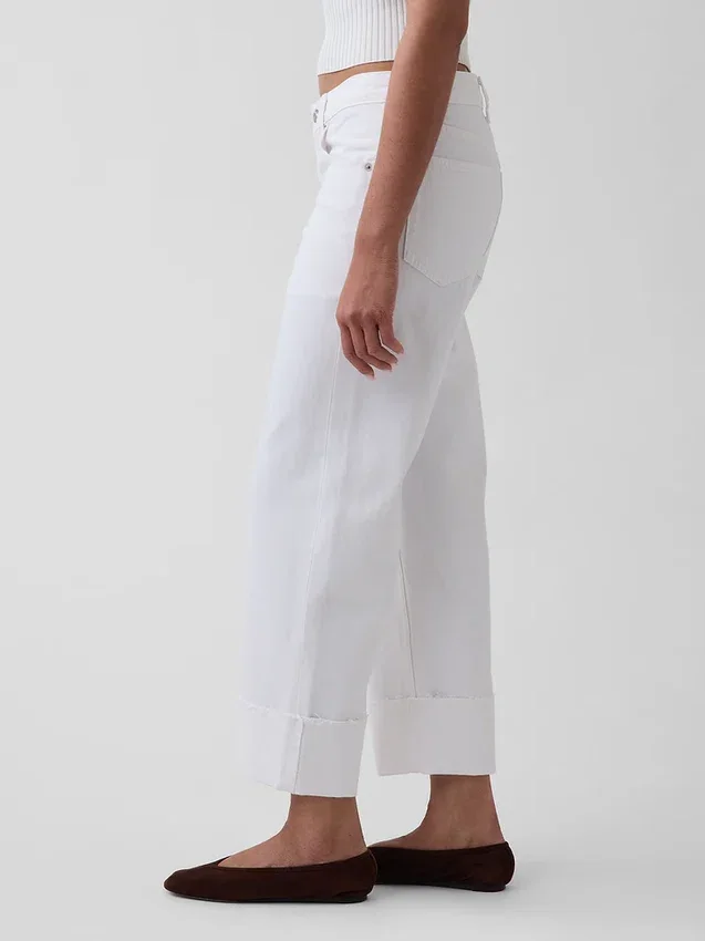 Lågt sittande, avslappnade cropped-Jeans