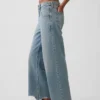 Lågt sittande, avslappnade cropped-Jeans