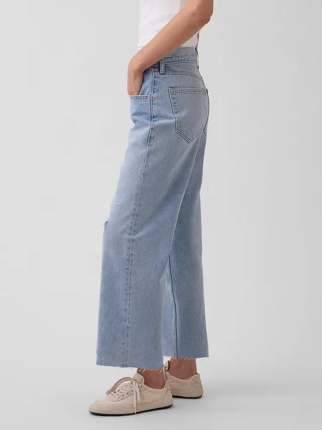 Lågt sittande, avslappnade cropped-Jeans