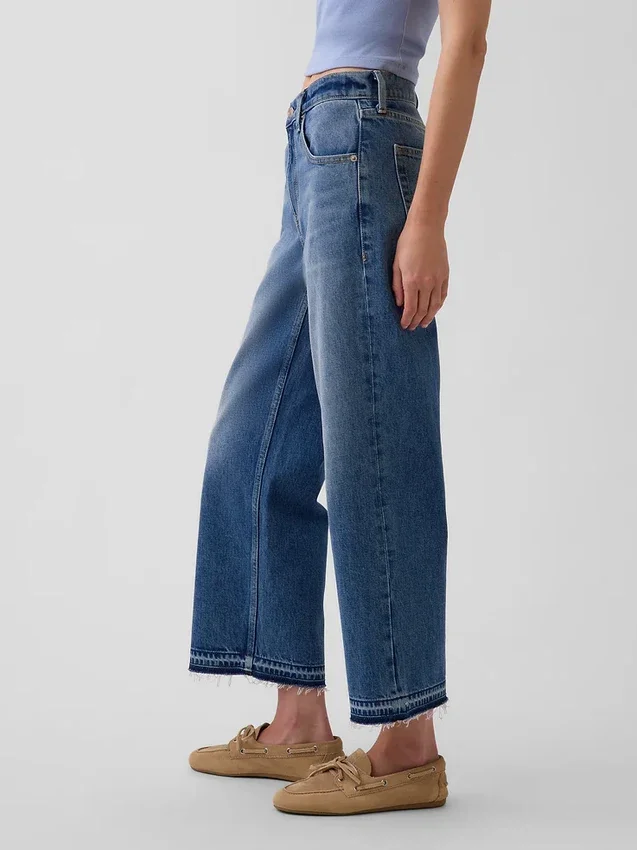 Lågt sittande, avslappnade cropped-Jeans