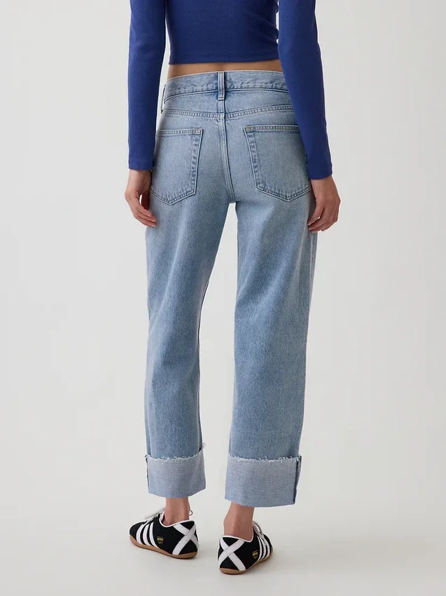 Lågt sittande, avslappnade cropped-Jeans