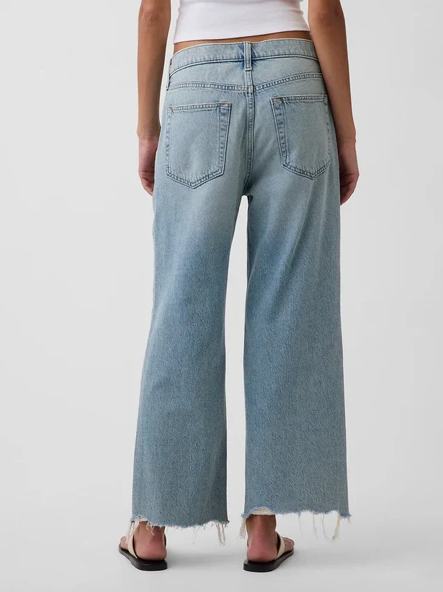 Lågt sittande, avslappnade cropped-Jeans