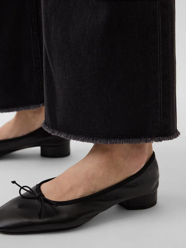 Lågt sittande, avslappnade cropped-Jeans