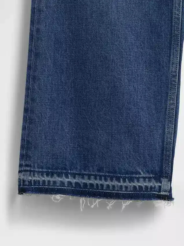 Lågt sittande, avslappnade cropped-Jeans