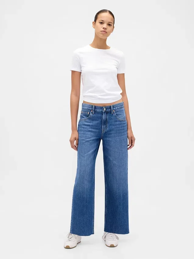 Lågt sittande, ultramjuka, avslappnade cropped-Jeans