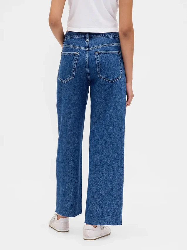 Lågt sittande, ultramjuka, avslappnade cropped-Jeans