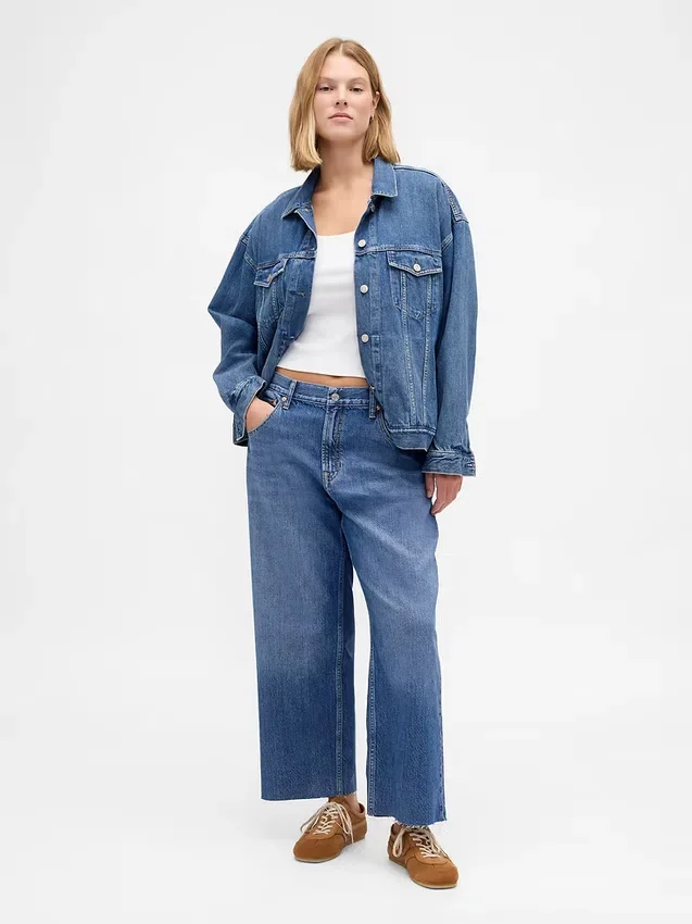 Lågt sittande, ultramjuka, avslappnade cropped-Jeans