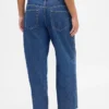 Lågt sittande, ultramjuka, avslappnade cropped-Jeans