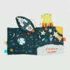 Little Rocket Finds Home – mjuk aktivitetsbok med knastrande sidor
