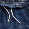 Lösa, bekväma denimshorts i 90-talsstil för barn