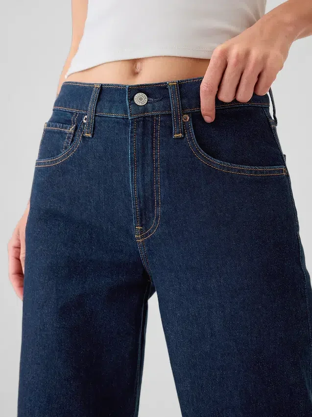 Löst sittande jeans med medelhög midja i 90-talsstil