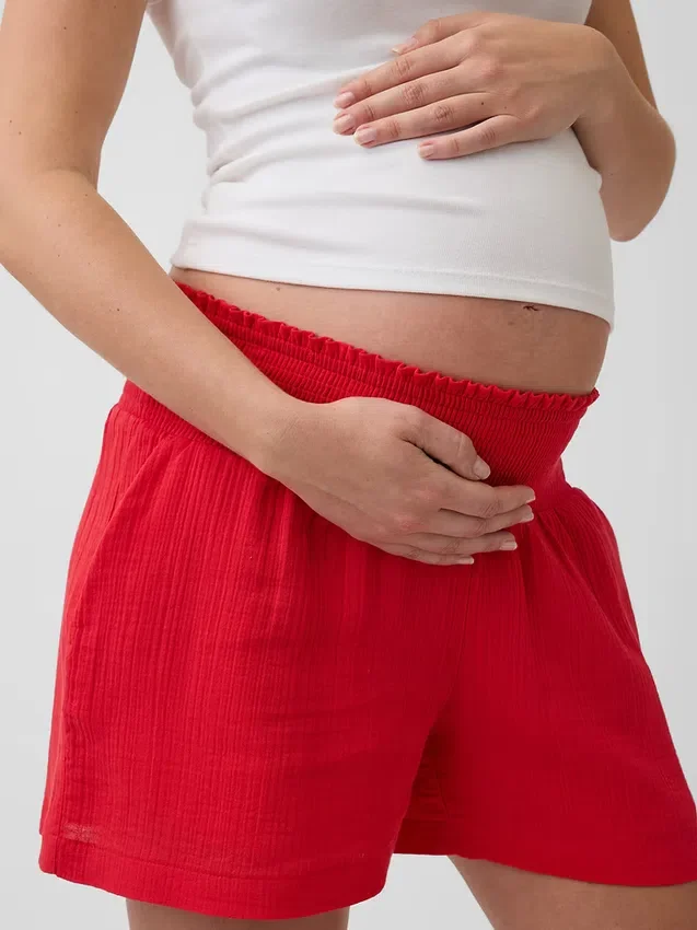 Mammakläder med lätt pådragning under magen