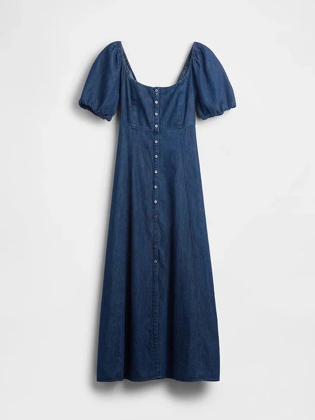 Maxiklänning i denim med puffärmar och knappar framtill