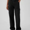 Mid Rise '90S Loose Cargo Jeans