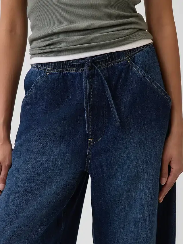 Mid Rise Easy Horseshoe Jeans