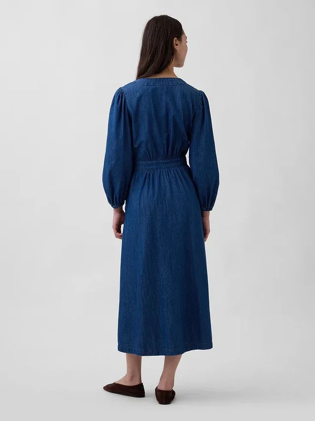 Midiklänning i denim med lappad midja