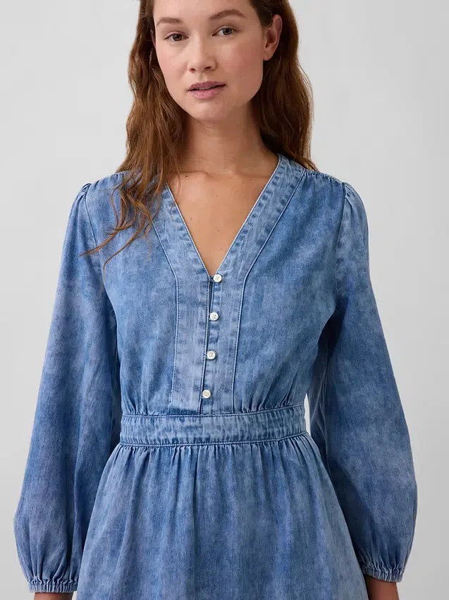 Midiklänning i denim med lappad midja