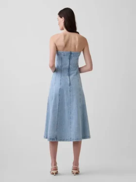 Midilång klänning i denim
