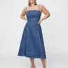 Midilång klänning i denim
