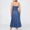 Midilång klänning i denim