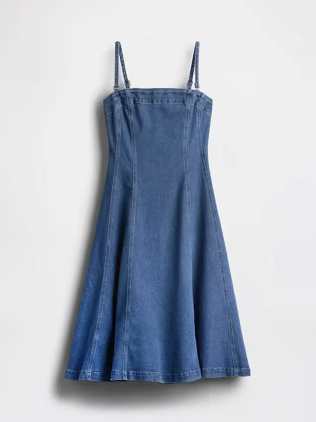 Midilång klänning i denim