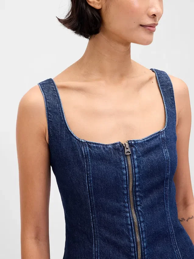 Miniklänning i denim med dragkedja fram