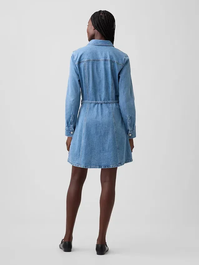 Miniklänning i denim med knappar fram
