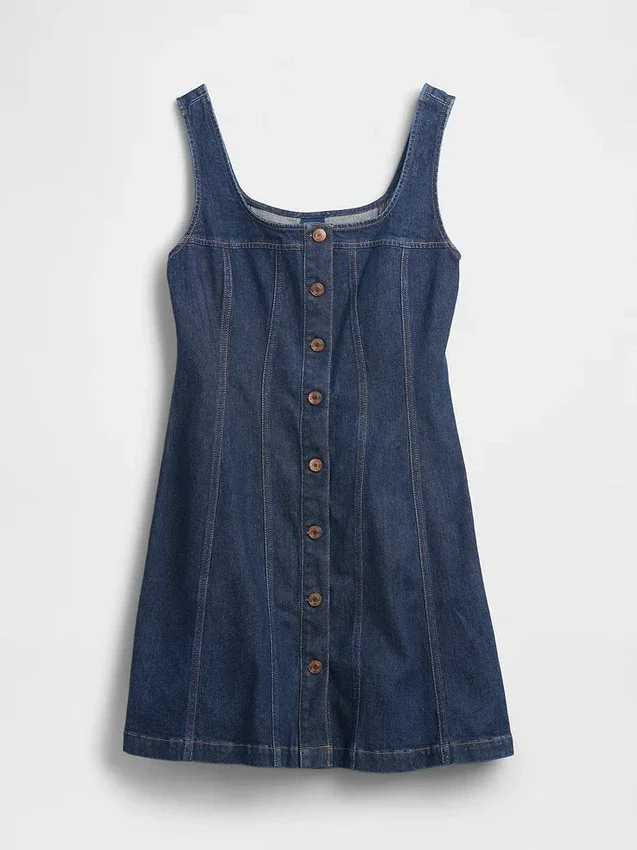 Miniklänning i denim med sömmar och knappar fram